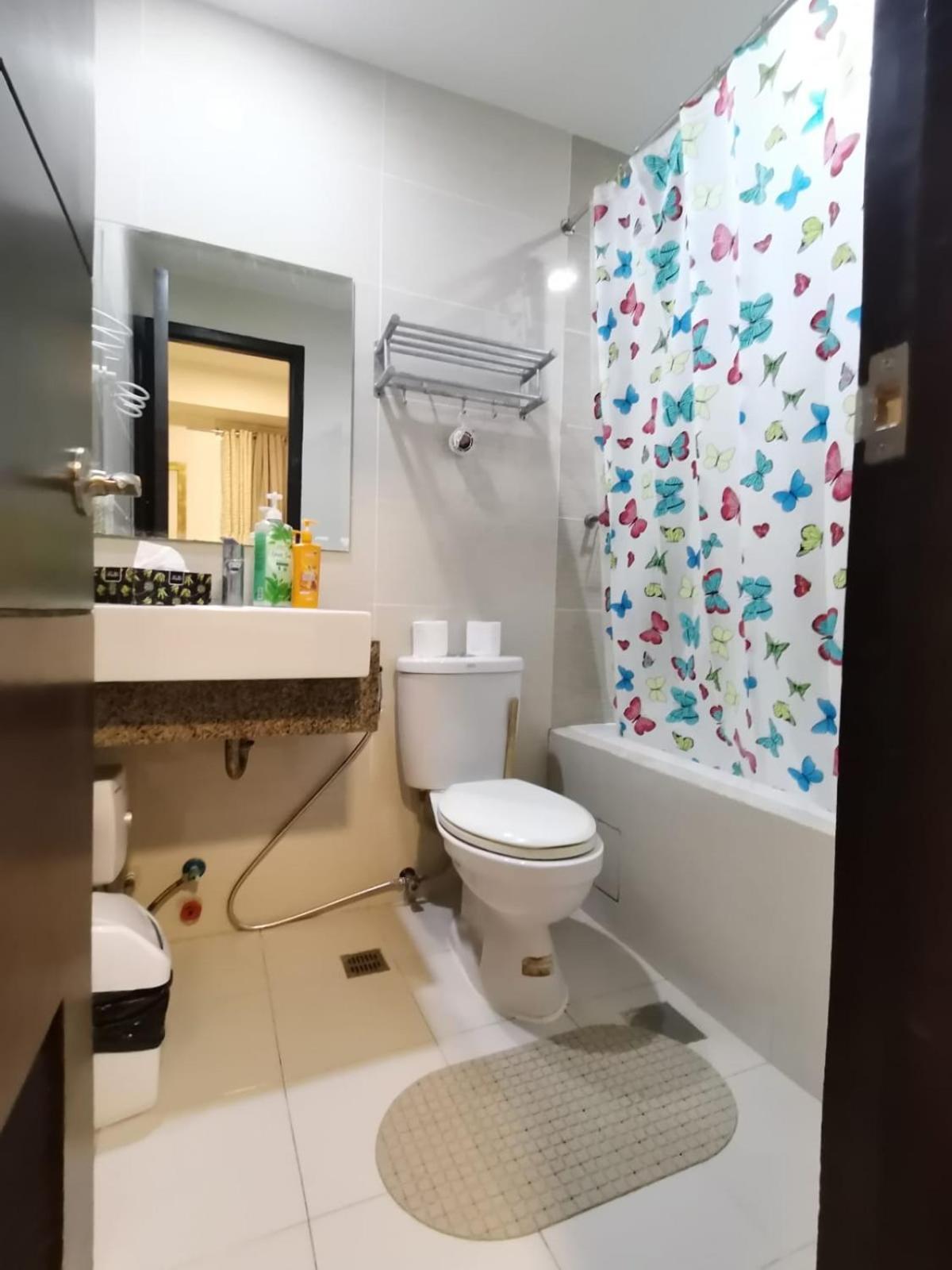 Mactan Newtown Cebu Affordable Suite! Lapu-Lapu City Buitenkant foto